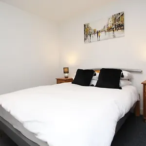 Cozy And Spacious 1 Double Bedroom Located By Excel- E16 , London United Kingdom